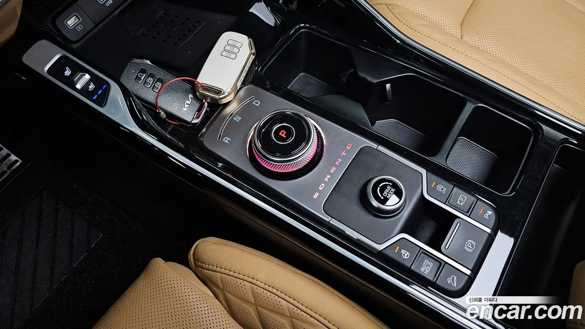 Kia Sorento — фото 9