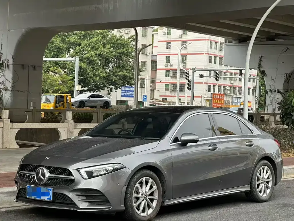 Mercedes-Benz A-Class — фото 1