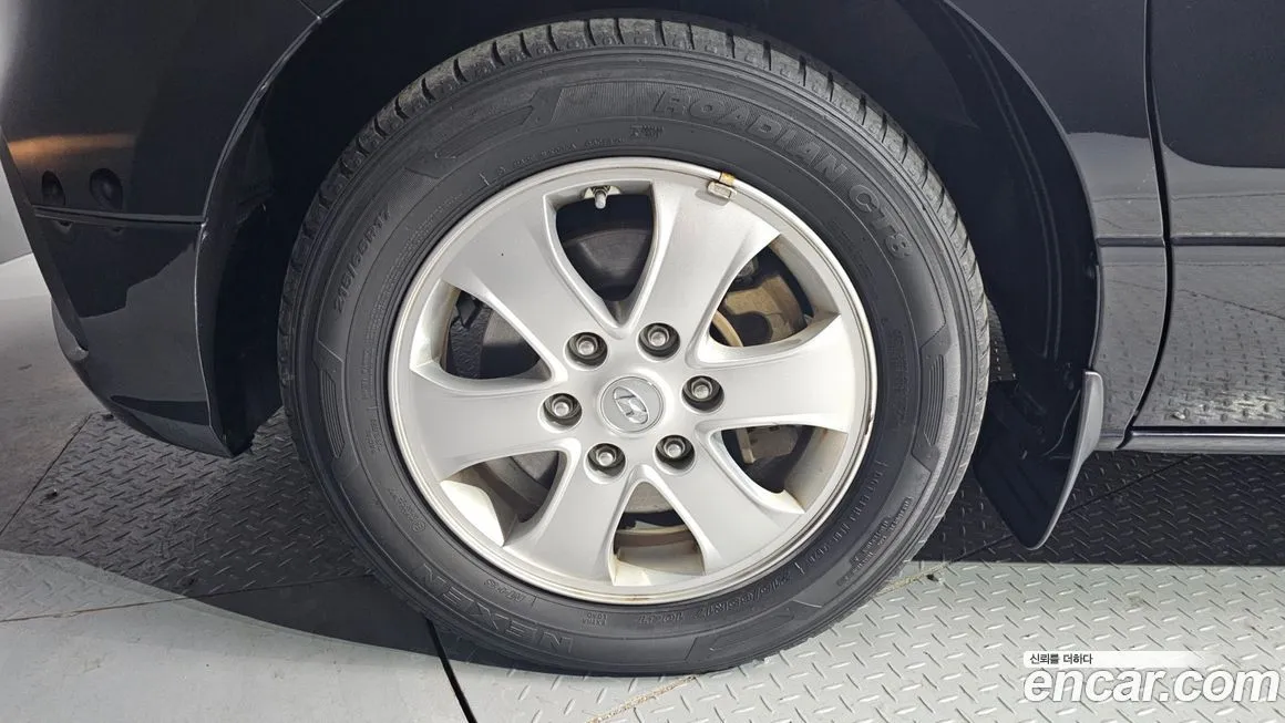 Hyundai Starex — фото 10