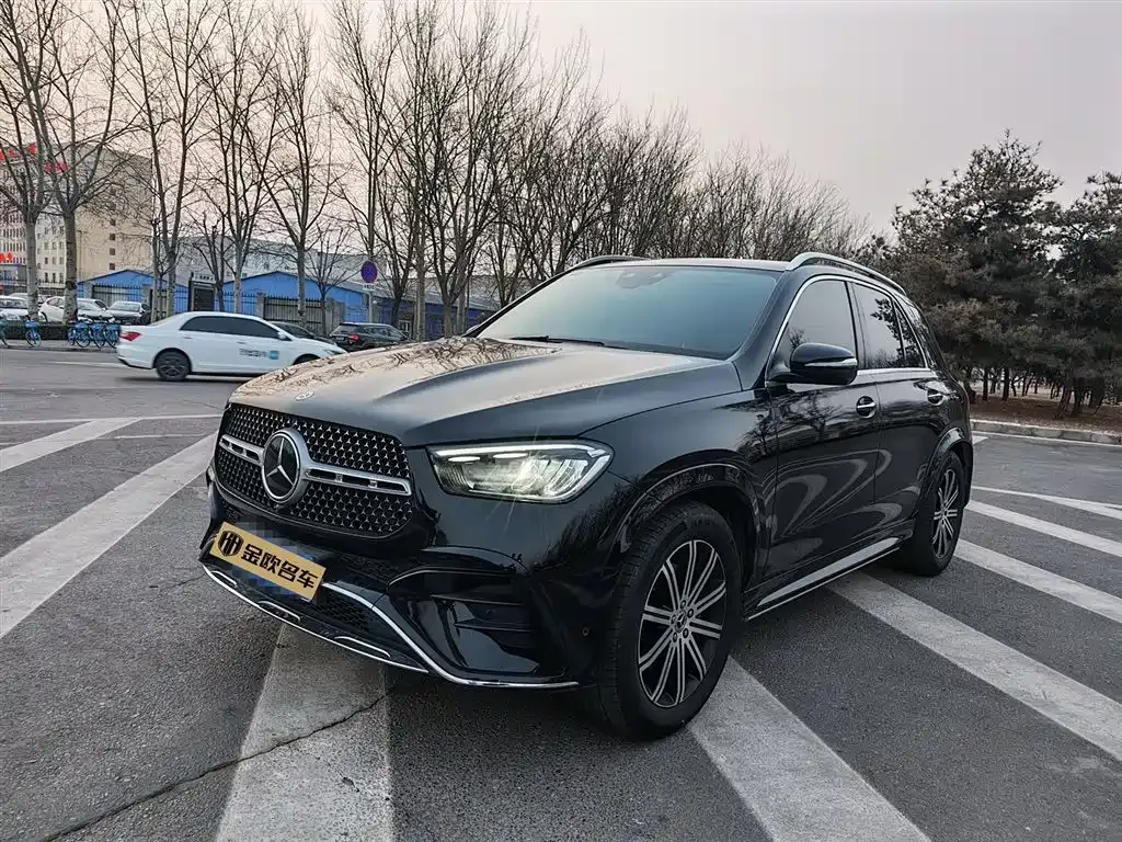 Mercedes-Benz GLE — фото 1