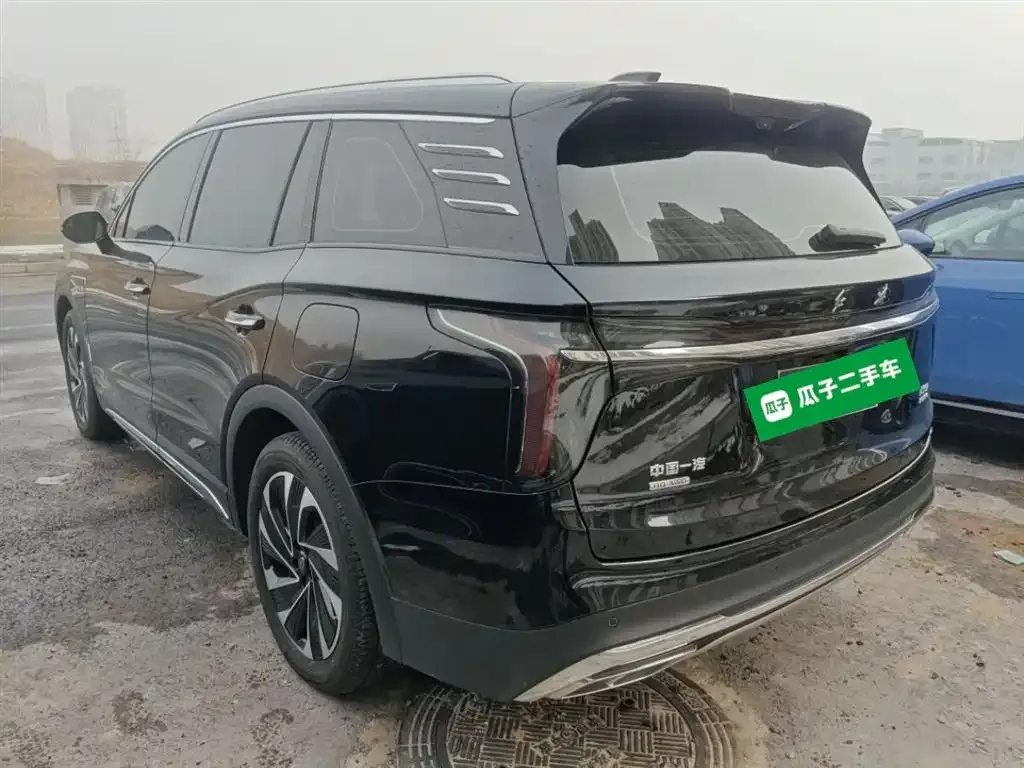 Hongqi HS7 PHEV — фото 6