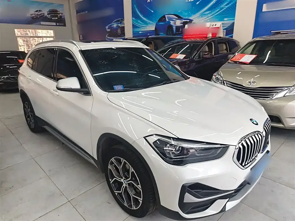 BMW X1 — фото 9