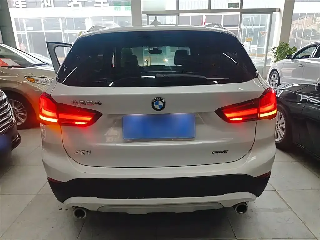 BMW X1 — фото 4