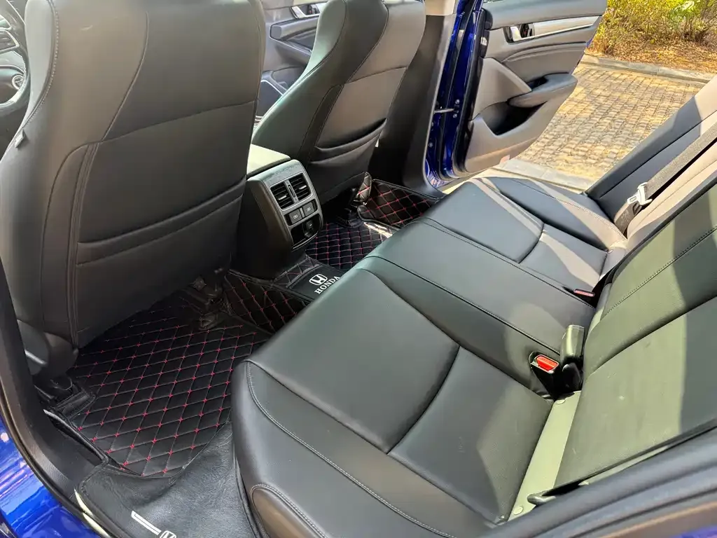 Honda Accord — фото 5
