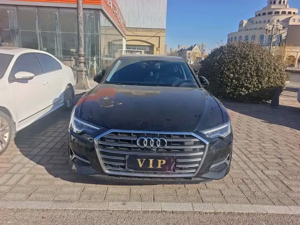 Audi A6L — фото 10