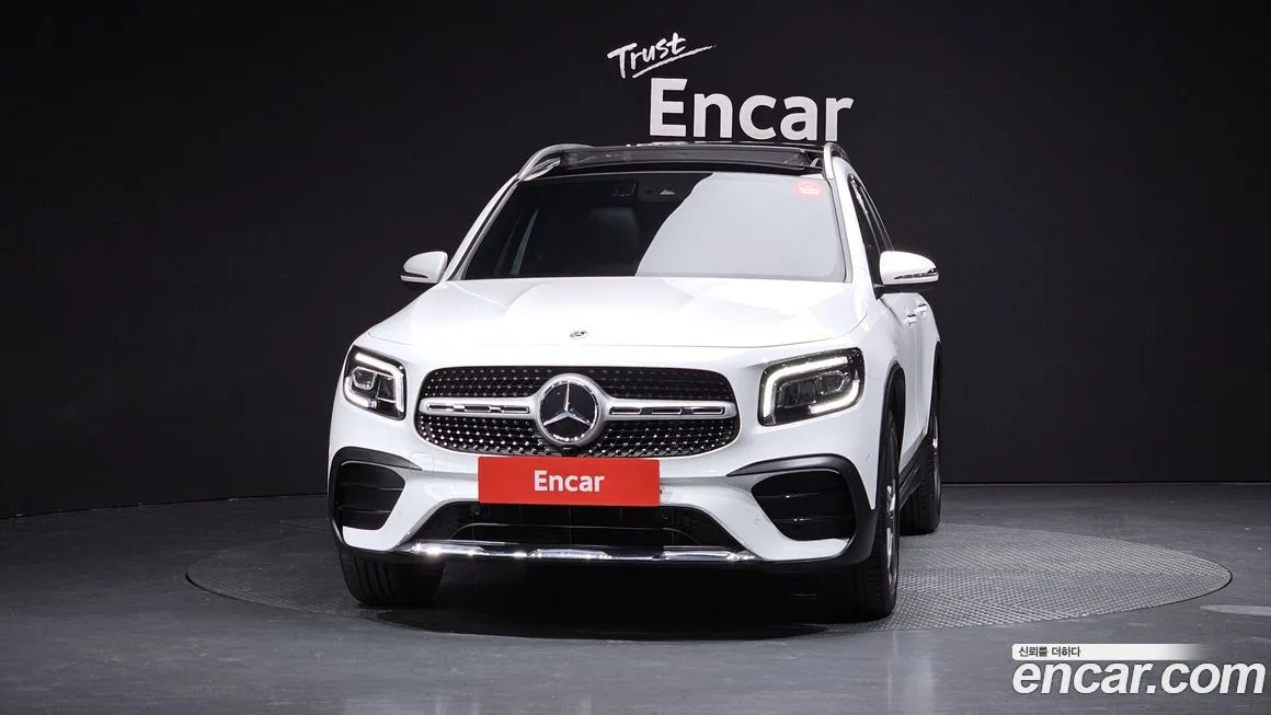 Mercedes-Benz GLB-Class — фото 7
