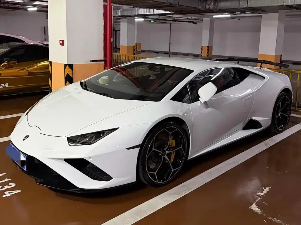 Lamborghini Huracan — фото 1