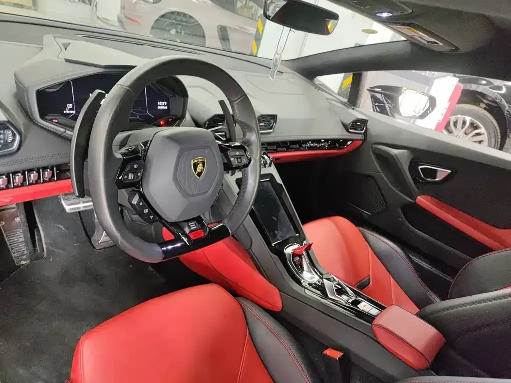 Lamborghini Huracan — фото 7