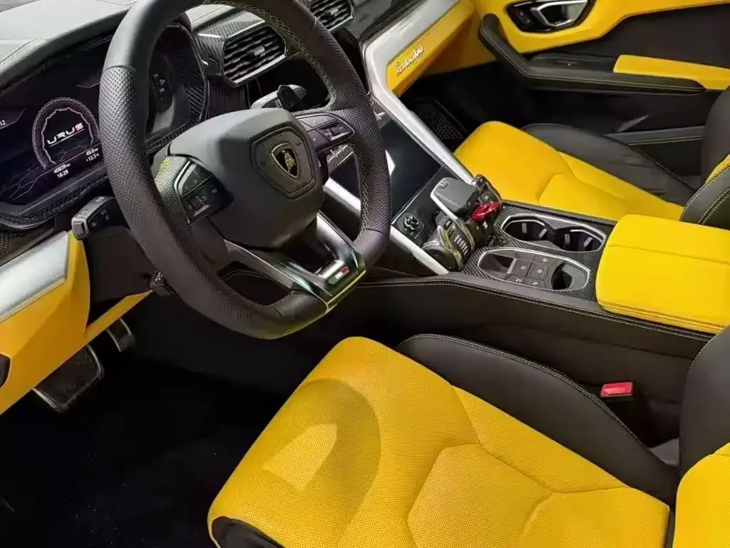 Lamborghini Urus — фото 5