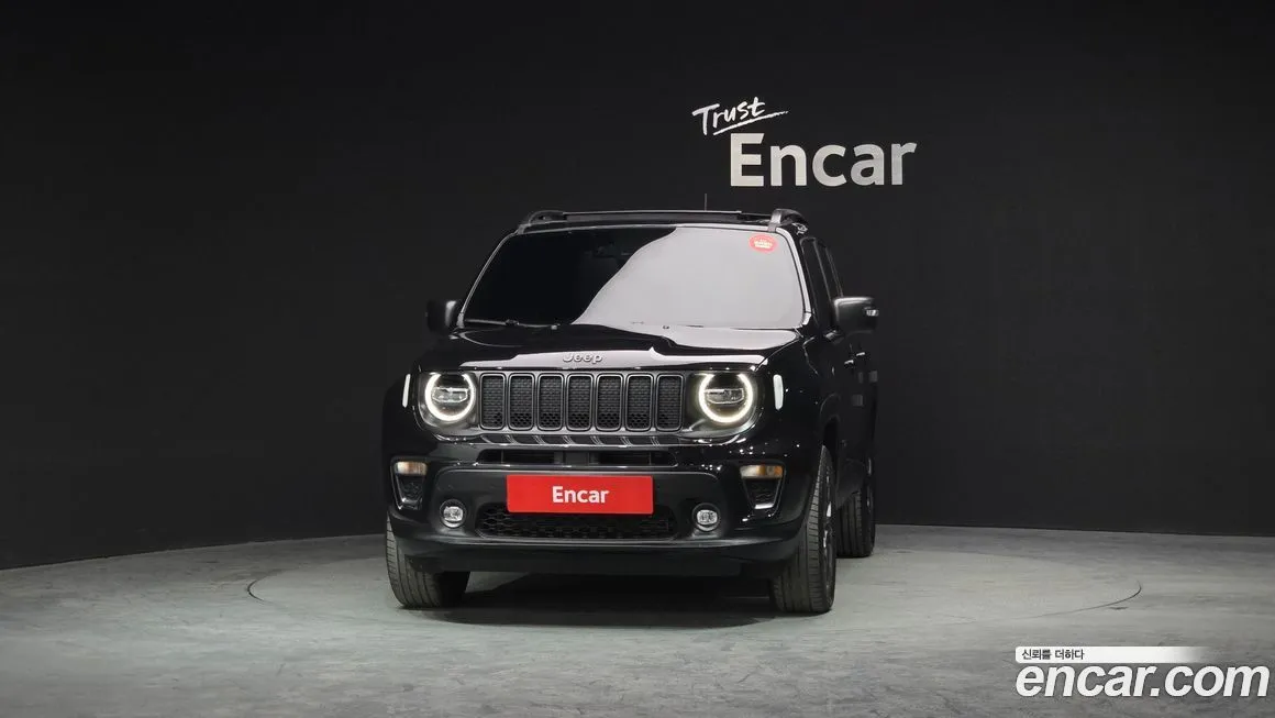 Jeep Renegade — фото 2