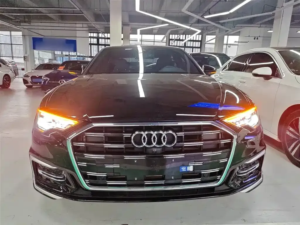 Audi A6L — фото 5