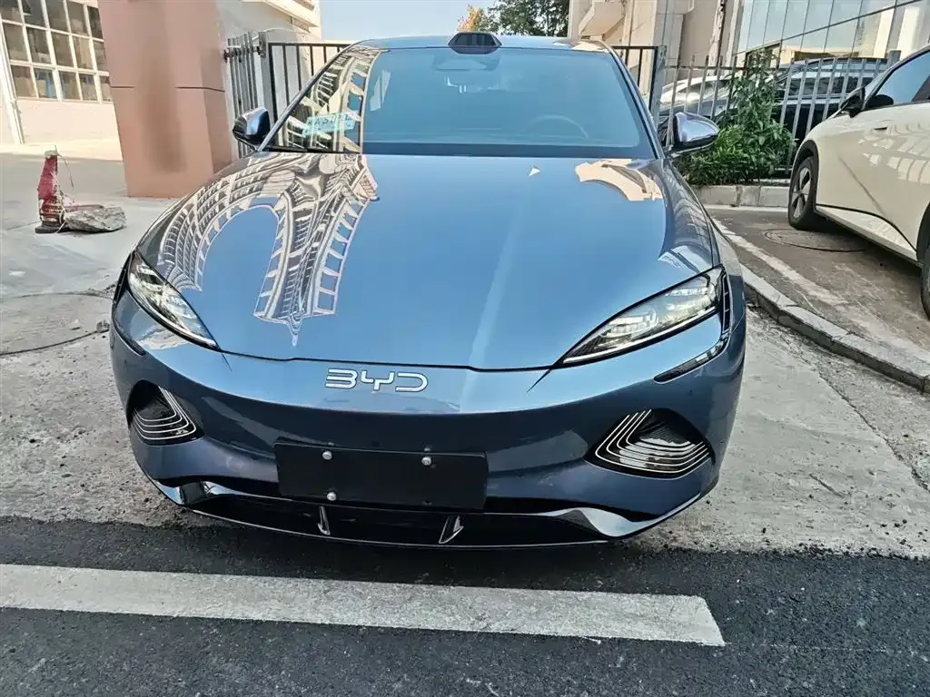 BYD Seal — фото 7