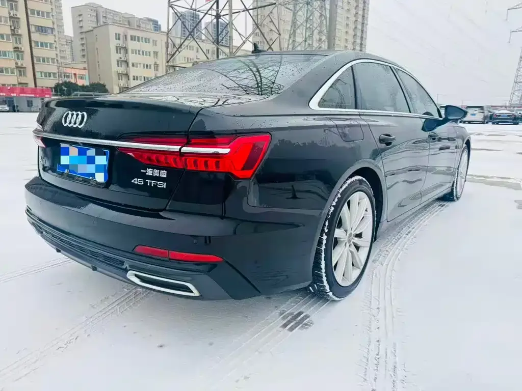 Audi A6L — фото 4