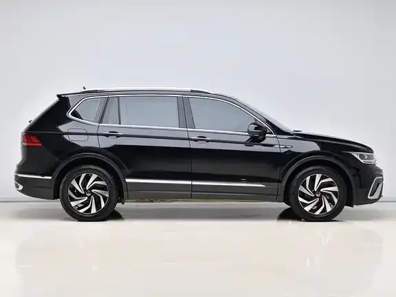 Volkswagen Tiguan L — фото 5