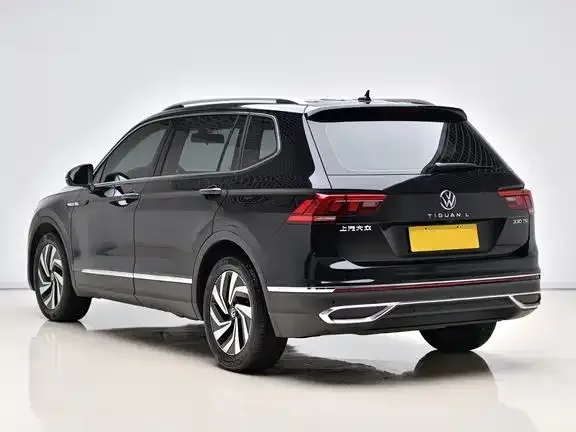 Volkswagen Tiguan L — фото 7