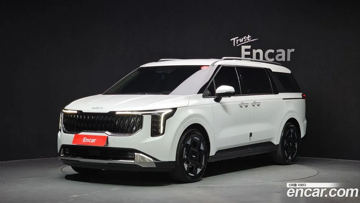 Kia Carnival — фото 1