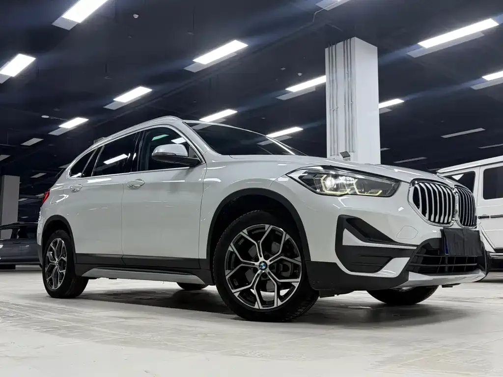 BMW X1 — фото 5