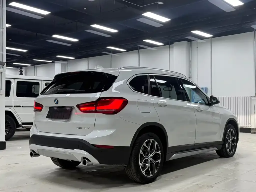 BMW X1 — фото 3