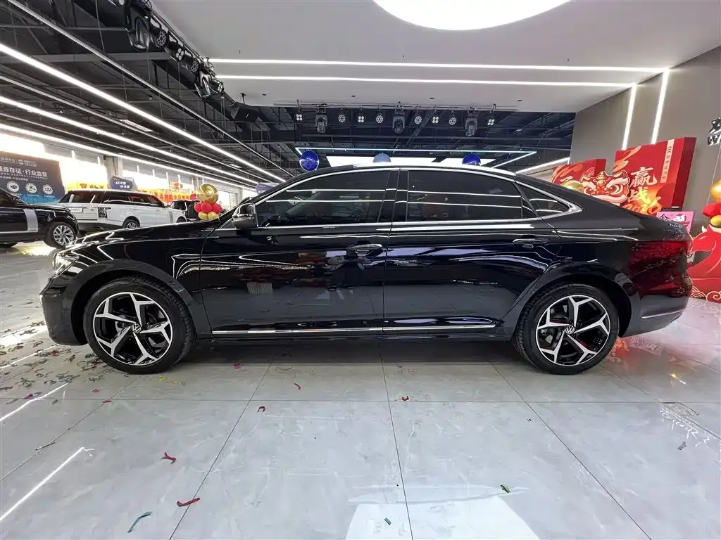 Volkswagen Passat — фото 5