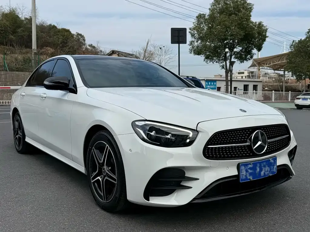 Mercedes-Benz E-Class (Import) — фото 9