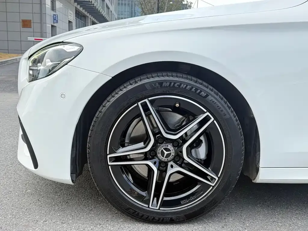 Mercedes-Benz E-Class (Import) — фото 10