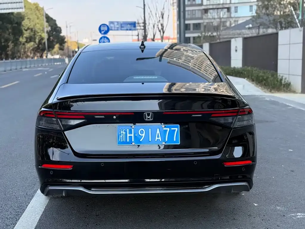 Honda Accord — фото 2