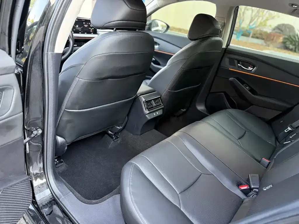 Honda Accord — фото 4