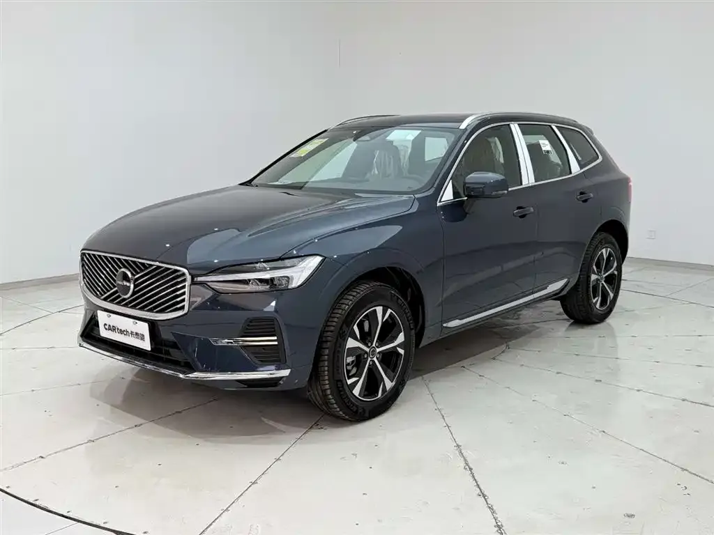 Volvo XC60 — фото 7
