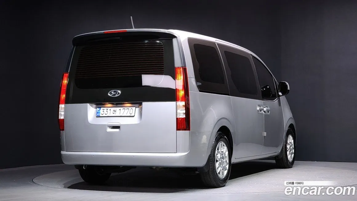 Hyundai Staria — фото 3