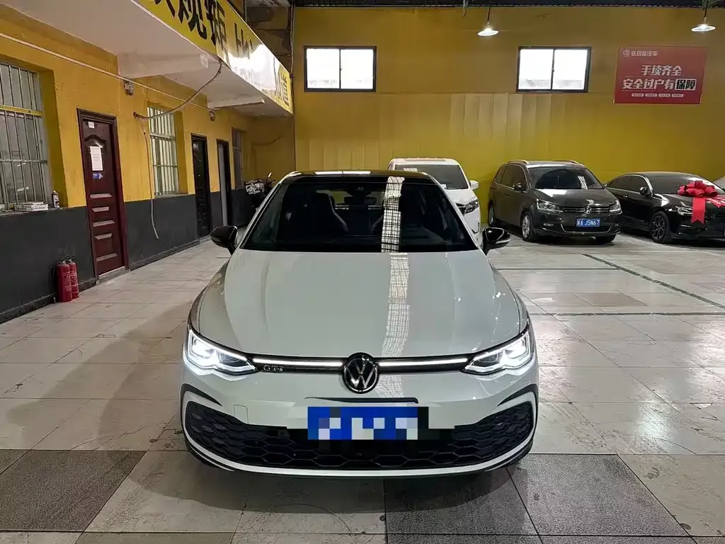 Volkswagen Golf GTI — фото 5