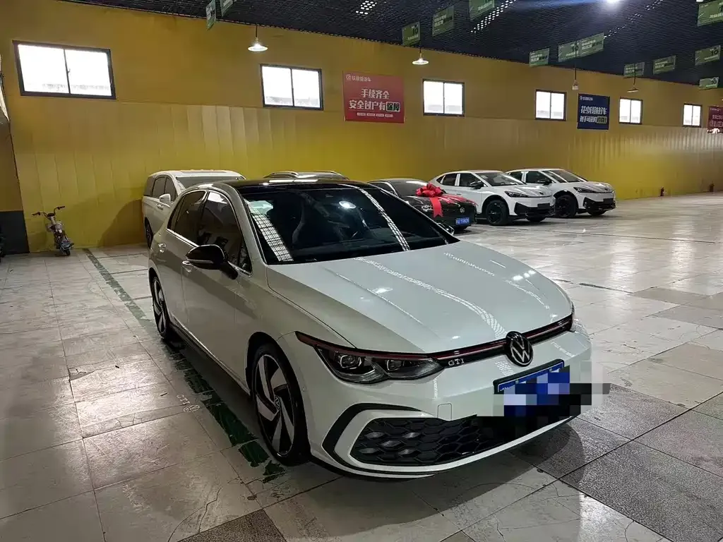 Volkswagen Golf GTI — фото 9
