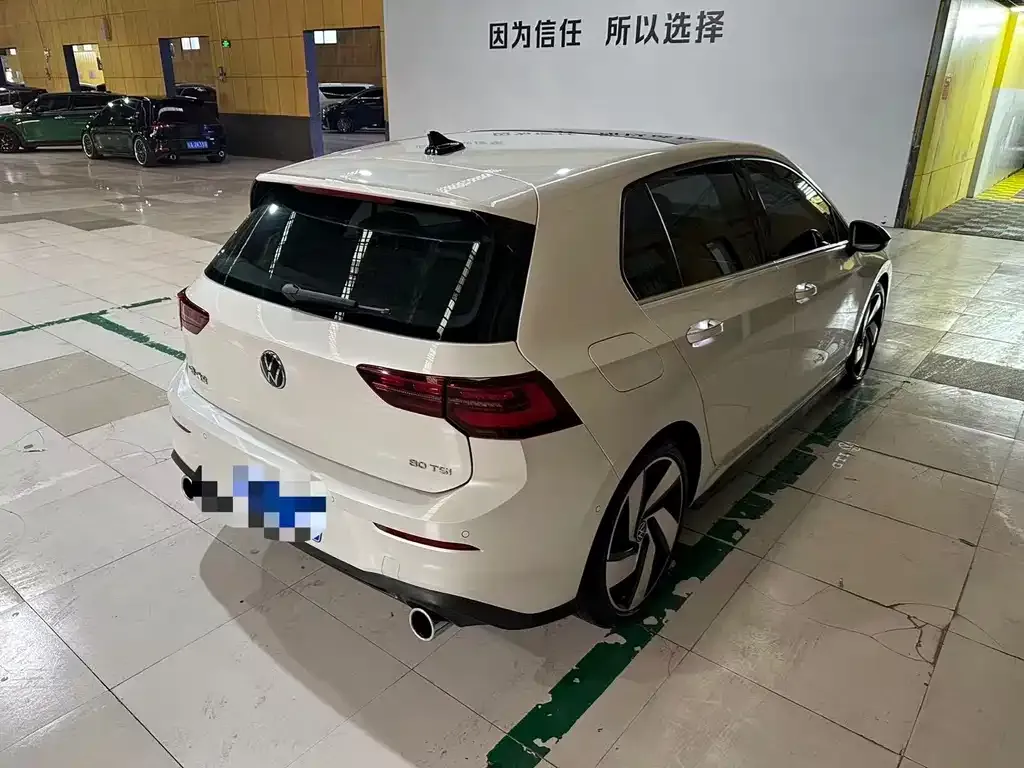 Volkswagen Golf GTI — фото 7