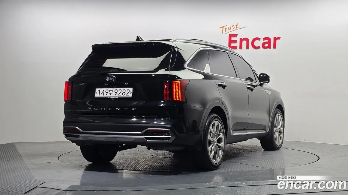 Kia Sorento — фото 10