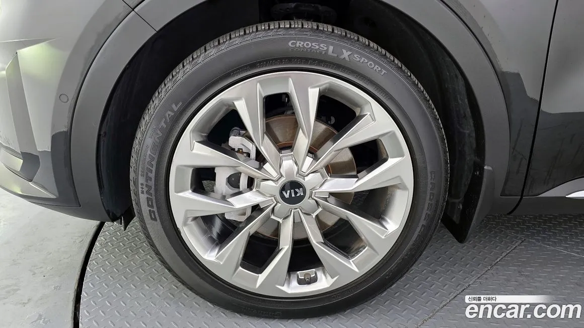 Kia Sorento — фото 5