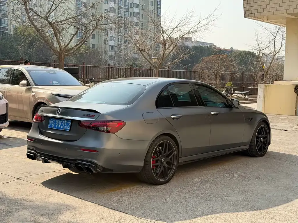 Mercedes-Benz E-Class AMG — фото 10