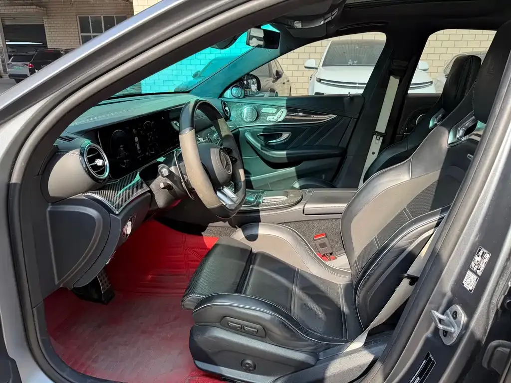 Mercedes-Benz E-Class AMG — фото 3