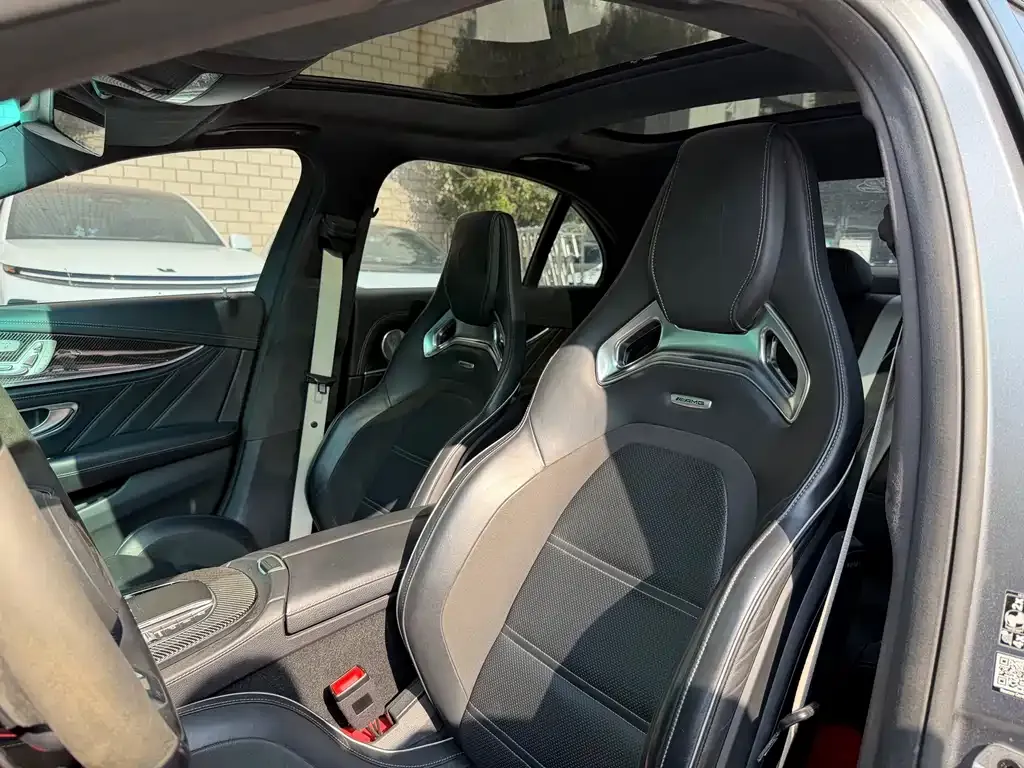 Mercedes-Benz E-Class AMG — фото 4
