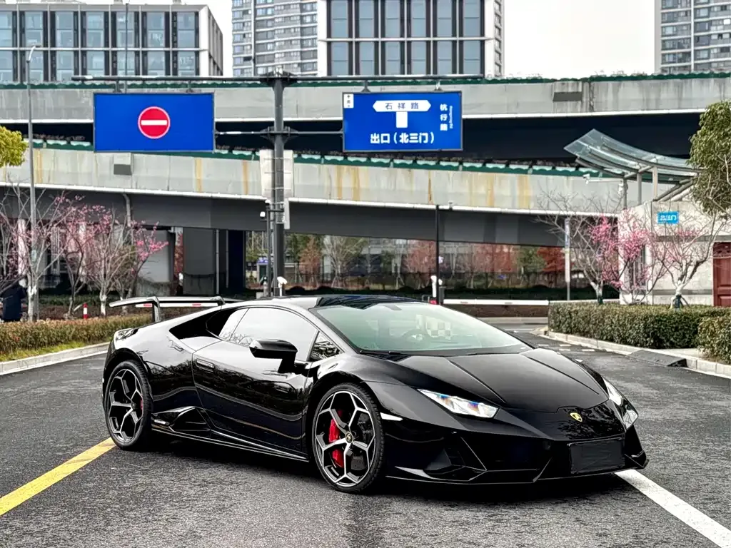 Lamborghini Huracan — фото 9