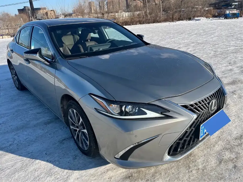 Lexus ES — фото 10