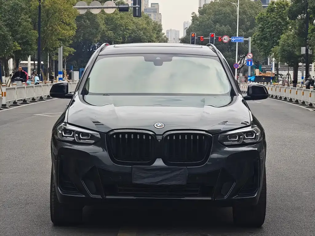 BMW X3 — фото 2
