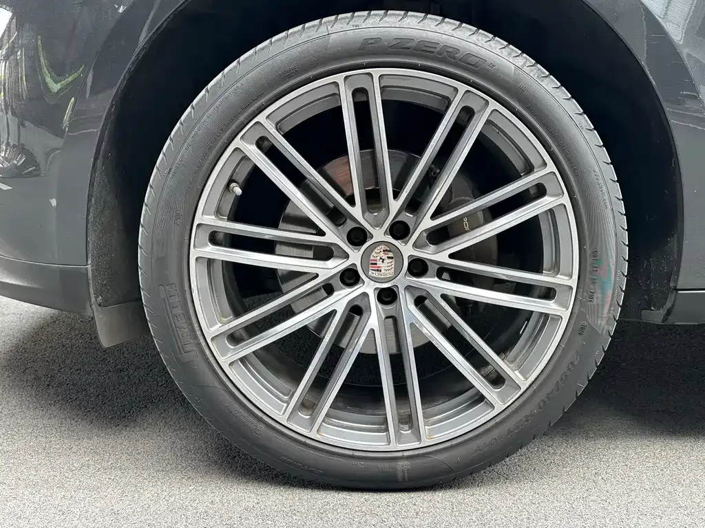 Porsche Macan — фото 10