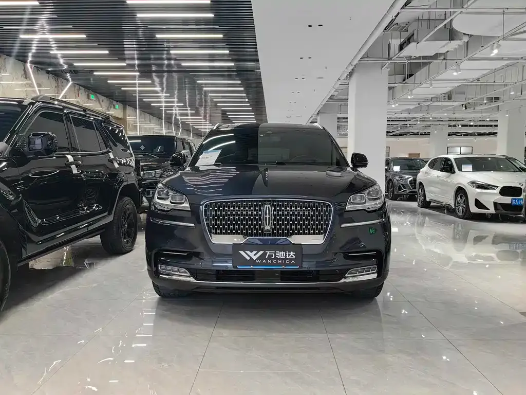 Lincoln Aviator — фото 1