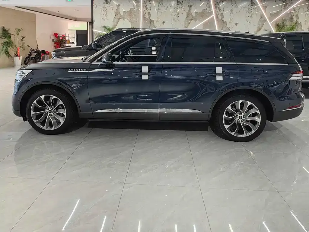 Lincoln Aviator — фото 3