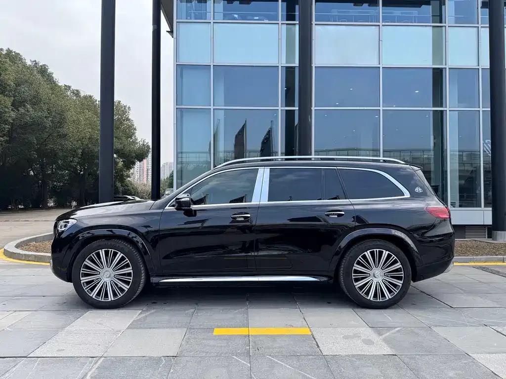 Mercedes-Benz GLS — фото 3