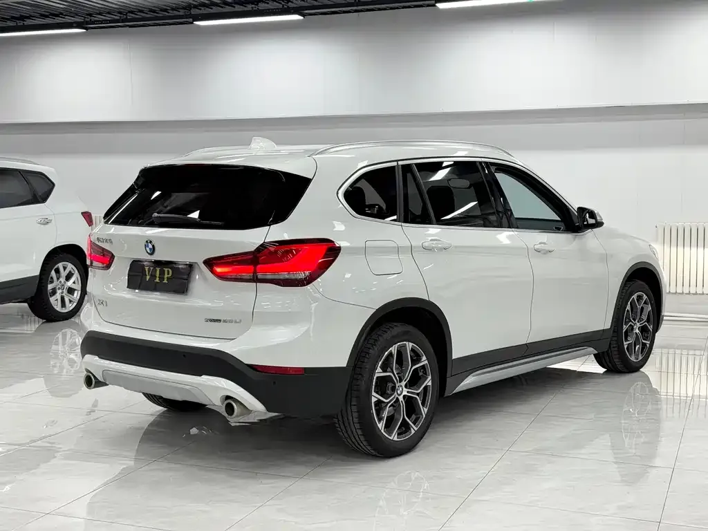 BMW X1 — фото 5