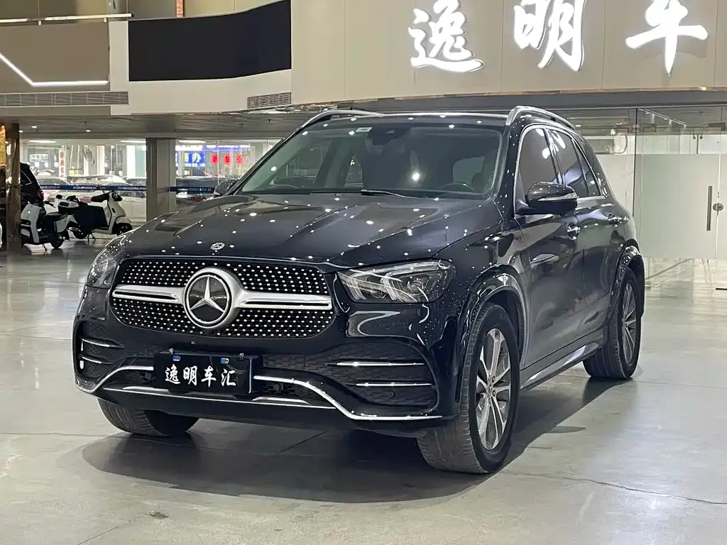 Mercedes-Benz GLE — фото 1