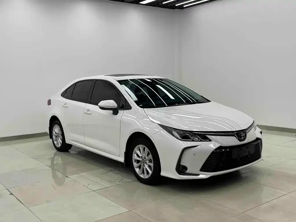 Toyota Corolla — фото 6