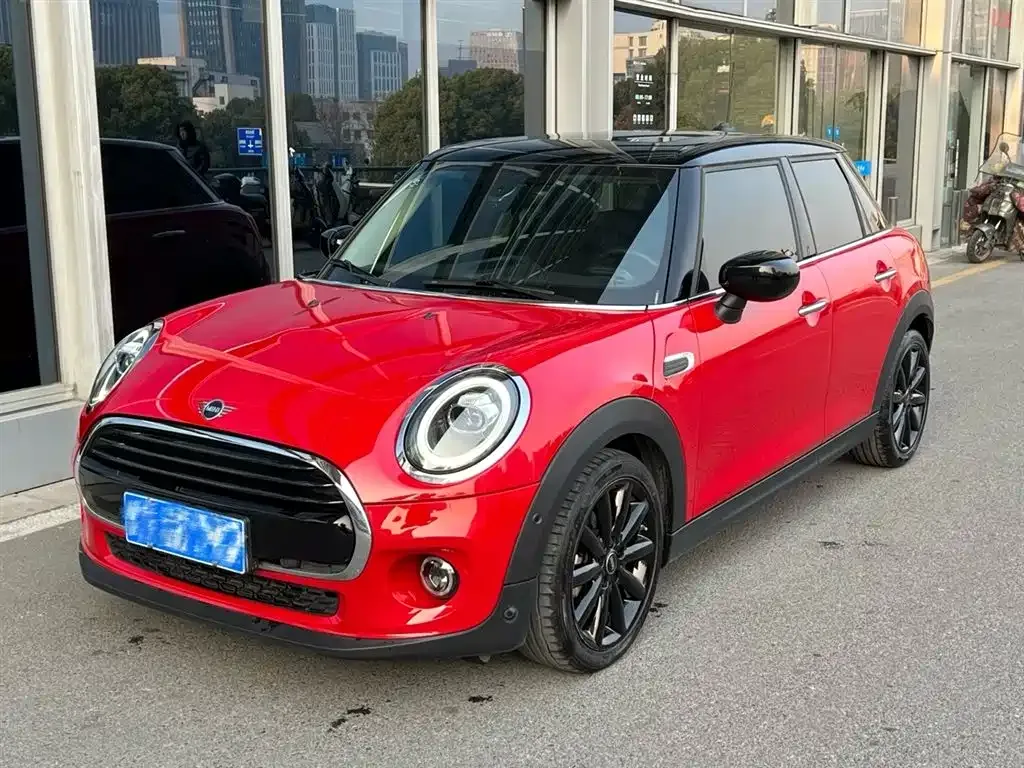 MINI Cooper (3-door) — фото 1