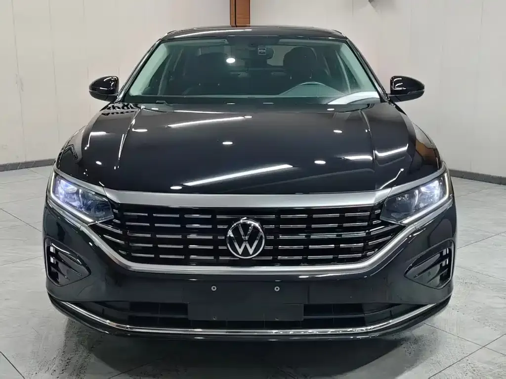 Volkswagen Passat — фото 3