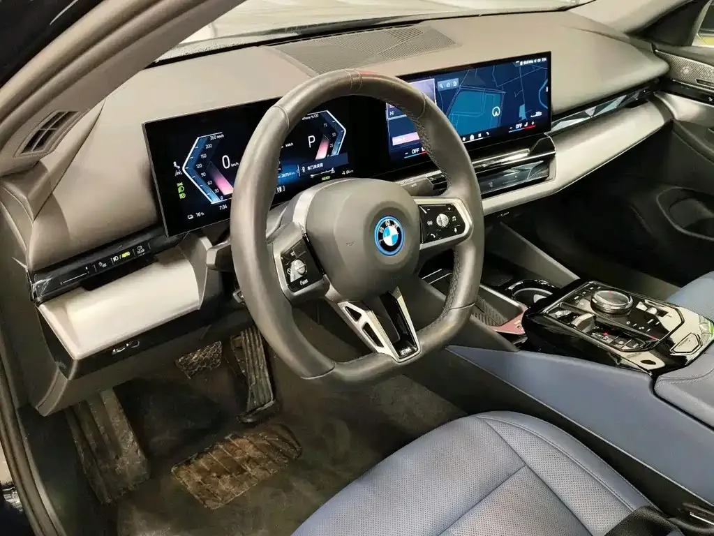 BMW i5 — фото 3